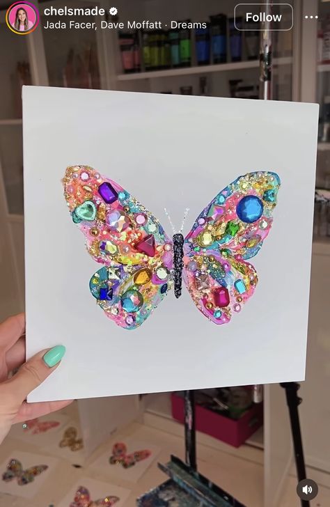 Sequin Diy Crafts, Things To Bedazzle Diy, Bedazzle Ideas Projects, Glitter Art For Kids, Bedazzled Painting Ideas, Sparkly Crafts, Badazzled Art Canvas, Gems Painting, Bedazzled Canvas Art