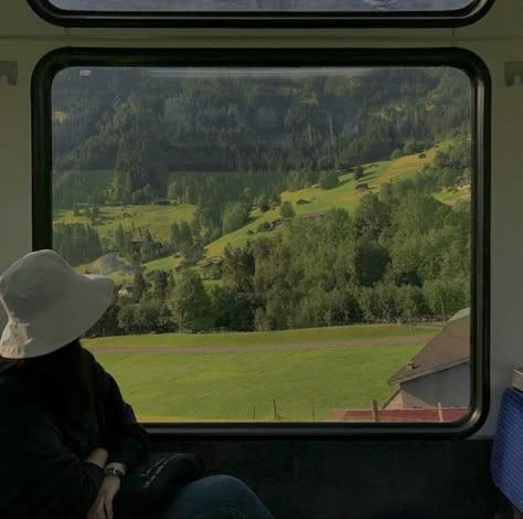 Northern Italy, Nature Aesthetic, Pretty Places, Green Aesthetic, A Train, Travel Aesthetic, The Window, Pretty Pictures, Dream Life