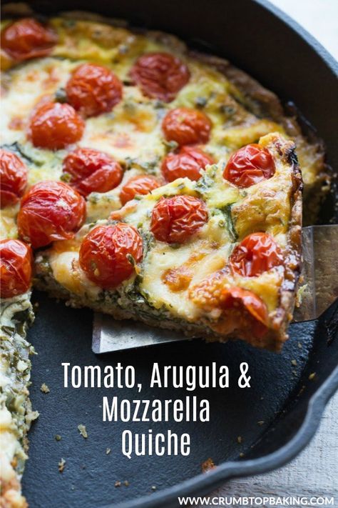 Mozzarella Quiche, Breakfast Tomatoes, Quiche Breakfast, Arugula Recipes, Tomatoes Mozzarella, Breakfast For Dinner, A Pizza, Iron Skillet, Whole Wheat