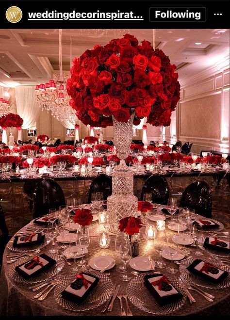 Bridal Decorations Ideas, Red Quinceanera Ideas, Quince Themes, Bridal Decor, Red Wedding Decorations, Red Wedding Theme, Quince Decorations, Red Rose Wedding, White Wedding Theme