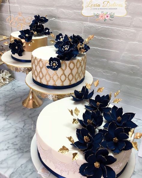 Wedding Cake Designs Navy Blue, Navy Gold Wedding Cake, Navy Blue And Gold Wedding Cake, Navy And Gold Wedding Cake, Copper Wedding Cake, Royal Blue Wedding Cakes, Navy Blue Wedding Cakes, White And Gold Wedding Cake, Wedding Cake Navy