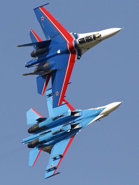 Sukhoi Su 30, Fighter Planes Jets, Russian Plane, Air Machine, Aerial Acrobatics, Russian Air Force, Military Photos, Fighter Pilot, Air Show