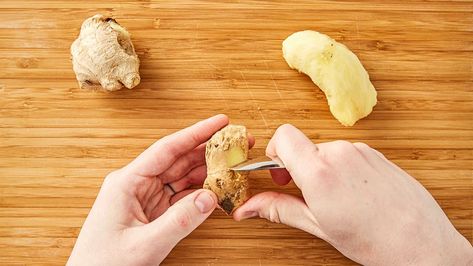 How To Peel Ginger Root, How To Grate Ginger, How To Cut Ginger, Albondigas Soup Recipe Authentic, How To Peel Ginger, Albondigas Soup Recipe, Ginger Plants, Albondigas Soup, Garlic And Ginger