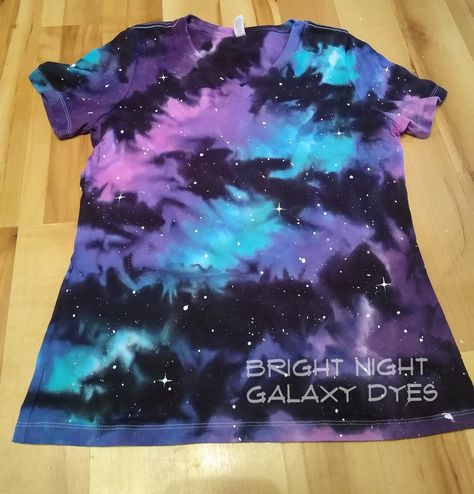 Star Tie Dye Pattern, Tie Dye Shirt Diy, Galaxy Tie Dye Tutorials, Galaxy Reverse Tie Dye, Tie Dye Galaxy Shirt Diy, Tie Dye Galaxy, Purple Tye Dye Shirt, Galaxy Tie Dye, Diy Tie Dye