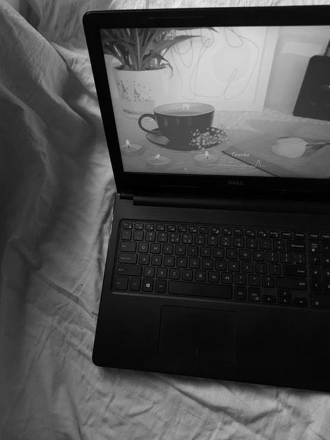 Laptop aesthetic Black Laptop Aesthetic, Dell Laptop Aesthetic, Tori Core, Laptop Aesthetic, Black Laptop, Dell Laptops, Black And White Wallpaper, Black Aesthetic Wallpaper, Laptop Wallpaper