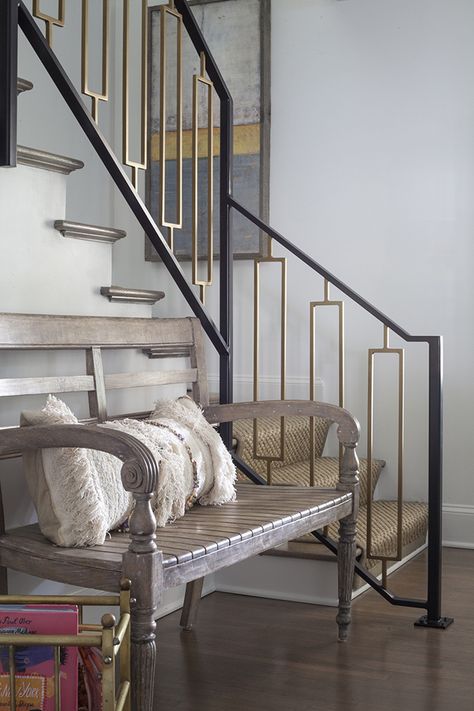 Stairs Railing, Wrought Iron Stair Railing, Modern Stair Railing, Staircase Railing Design, Handrail Design, Iron Stair Railing, Wrought Iron Stairs, Railing Ideas, Stair Railing Design