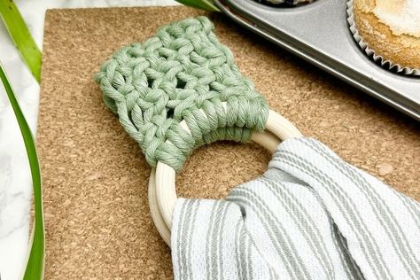 12 Easy DIY Macrame Towel Holder Tutorials for a Cozy Kitchen & Bathroom | Macrame for Beginners Easy Macrame Towel Holder, Diy Macrame Towel Holder Tutorial, Macrame Kitchen Towel Holder Diy, Macrame Towel Hanger Tutorial, Macrame Towel Holder Tutorial, Bathroom Macrame, Free Macrame Patterns Tutorials, Macrame Projects For Beginners, Easy Macrame Projects