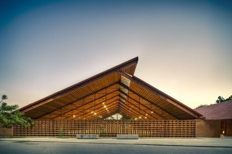 Music House / Colectivo C733 | ArchDaily Timber Roof, Coconut Wood, Roof Structure, Natural Ventilation, Architecture Design Concept, Music School, Landscape Architect, Contemporary Architecture, Places Around The World