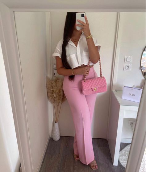 Mother's Day Outfits Black Women, Grown Woman Style Classy, Classy Chic Spring Outfits, Pink Dinner Outfit Classy, Office Girly Aesthetic, Church Outfit Pants Classy, Pink Baddie Outfits Night Out, Classy Latina Outfits, Mother Day Outfit Ideas Black Women