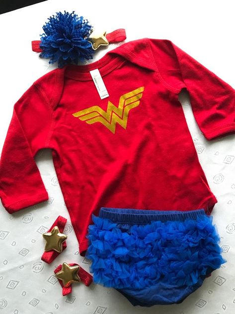 Baby Wonder Woman, Kids Treat Bags, Wonder Woman Birthday Party, Wonder Woman Superhero, Wonder Woman Outfit, Wonder Woman Party, Wonder Woman Birthday, Woman Birthday Party, Red Bodysuit