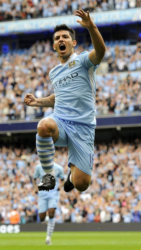 Sergio Aguero Wallpapers, Aguero Wallpapers, Manchester City Wallpaper, Kun Aguero, Sergio Aguero, Football Images, Soccer Guys, Man City, City Wallpaper