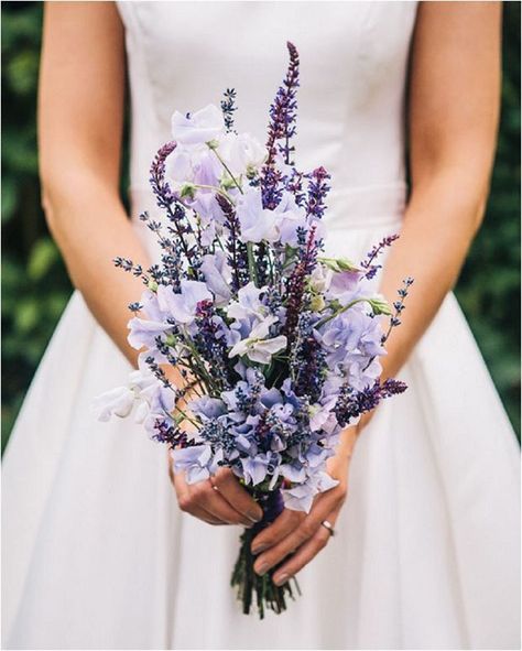 lavender inspired spring wedding bouquet ideas Lavender Wedding Bouquet, Lavender Wedding Theme, Wedding Bouquet Ideas, Jasmine Bridal, Spring Wedding Bouquets, Purple Wedding Bouquets, Spring Wedding Bouquet, Lavender Bouquet, Lilac Wedding