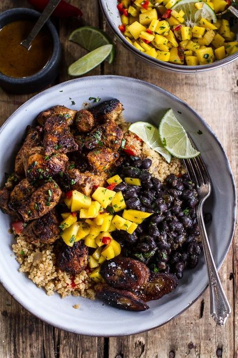 Cuban Chicken and Black Bean Quinoa Bowls with Fried Bananas - a delicious, healthy, fresh way to start the new year, from halfbakedharvest.com healthy meal ideas, healthy meals #healthy Cuban Chicken, Quinoa Bowls, Flight Outfit, Chili Spices, Black Bean Quinoa, Cuban Food, Fried Bananas, Quinoa Bowl, Half Baked