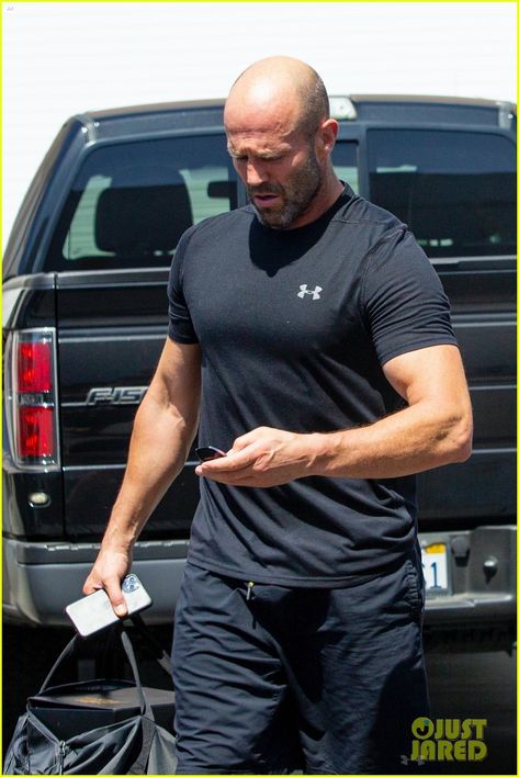 Mike Outfits, Jason Statham Body, Honeycomb Wallpaper, Muscular Physique, Action Movie Stars, Workout Pics, Marvel Wolverine, Victoria Secret Model, Just For Men