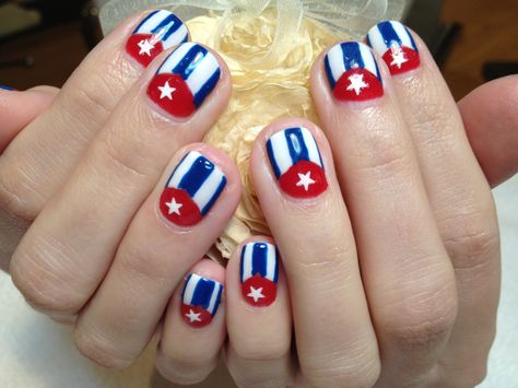 Cuban nail! Nails Miami, Sun Nails, Flag Nails, Cuba Flag, Infinity Nails, Fall Nail Trends, Art Designs Ideas, Nails Arts, Modern Nails