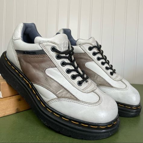 VTG England Made (MIE) #9604 Dr Martens Creepers w Bowling Shoe Vibes Bowling Shoes Outfit, Bowling Shoes, Clothing Pieces, Old Shoes, White Leather Sneakers, World Of Sports, Martens Shoes, Professional Look, Creepers