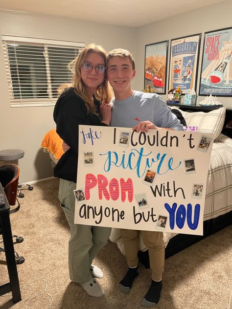 Dance Asks Funny, Responses To Dance, Dancer Promposal Ideas, Formal Dance Proposal Ideas, School Dance Proposals Ideas, Bf Promposal, Ways To Ask Your Bf To Hoco, Asking Bf To Prom, Asking Best Friend To Prom