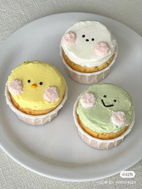 Kawaii Baked Goods, Cakes Creative, Pastel Cupcakes, Birthday Cute, Kawaii Cooking, Mini Cakes Birthday, Cute Baking, Pretty Dessert, Creative Birthday Cakes