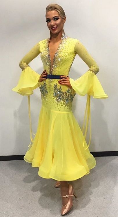 Smooth Dance Dresses, Dancesport Costume, Ballroom Dress Inspiration, Dancing Ballroom, Ballroom Dance Competition Dress, Ballroom Fashion, Dancing Dresses, Dancesport Dresses, Ballroom Dance Dress