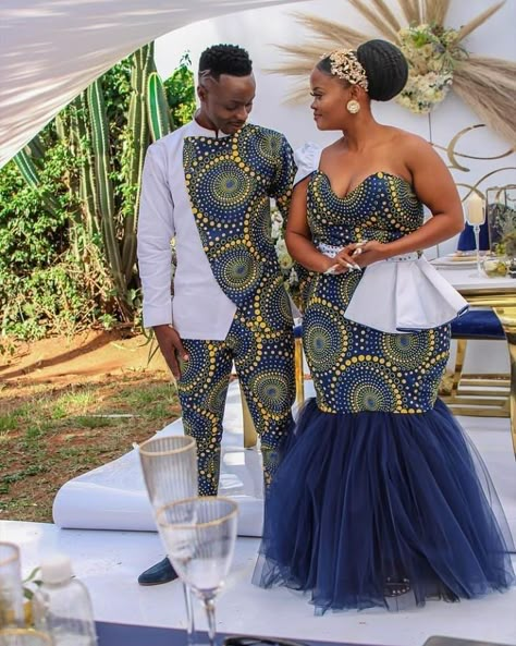 Lobola Outfits, African Print Wedding Dress, African Bridesmaids, African Couple, South African Traditional Dresses, Couples African Outfits, African Bridal Dress, African Bridesmaid Dresses, African Weddings