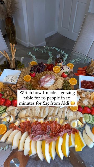 Aldi Grazing Table, Aldi Party Food, Grazing Platter Ideas, Party Snack Table, Table For 10, Kids Birthday Food, Christmas Buffet, Charcuterie Inspiration, Grazing Table