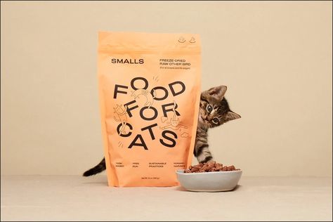 Smalls-D-HumanGradeFresh-6040-FreezeDried-2x Cat Food Packaging Design, Pet Food Packaging, Natural Cat Food, Pet Branding, Cat Run, Dog Food Brands, Natural Dog Food, Natural Cat, Unique Cats