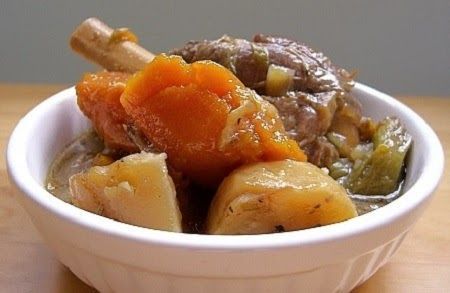 Best Lamb Recipes, Goat Stew, Lamb Soup, Hot Spicy Food, Ethiopian Recipes, African Meals, Berbere Spice, African Kitchen, Marinated Lamb