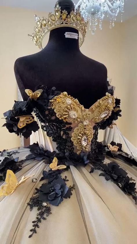 Steampunk Quinceanera Dress, Brown 15 Dresses Quinceanera, Quinceanera Dresses Gold And Black, Black White And Gold Dress, Black And Champagne Quince Dress, Masquerade Quinceanera Ideas Dresses, Black White And Gold Quinceanera, Black And Gold Wedding Dresses, Gold And Black Quinceanera Dresses