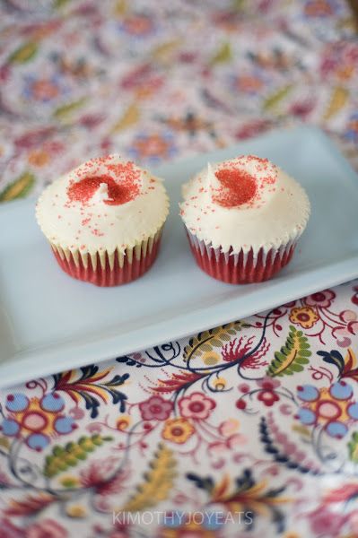 Hummingbird Bakery Recipes, Best Red Velvet Cake, Red Velvet Cupcakes Recipe, Hummingbird Bakery, High Altitude Baking, Red Velvet Cake Recipe, Velvet Cake Recipes, Red Cake, Cream Cheese Frosting Recipe