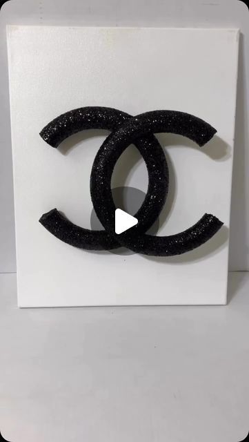 Chanel Stencil, Chanel Inspired Wedding, Chanel Diy, Chanel Diy Decor Ideas, Diy Luxury Decor, Diy Chanel Decor Dollar Stores, Chanel Party Theme Decoration, Bling Crafts Ideas Diy Projects, Chanel Bedroom Ideas