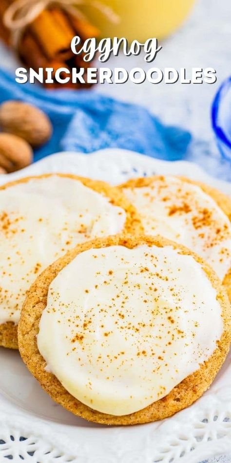 These Eggnog Snickerdoodles are truly the most perfect Christmas cookie! The eggnog frosting is the perfect complement to the cinnamon and nutmeg spices within the cookies. Eggnog Snickerdoodles, Eggnog Frosting, Snickerdoodles Recipe, Snickerdoodle Cookies Easy, Holiday Eggnog, Easy Eggnog, Eggnog Cookies, Crazy For Crust, Classic Cookies Recipes