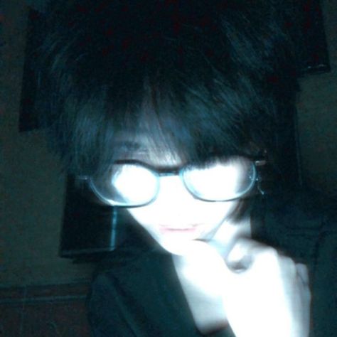 Japanese Boy Pfp, Boy With Glasses Aesthetic, Boy Discord Pfps, Japanese Boy Aesthetic, Japanese Profile, Emo Boy Pfp, Cute Japanese Guys, Grunge Boy Aesthetic, Trans Pfp