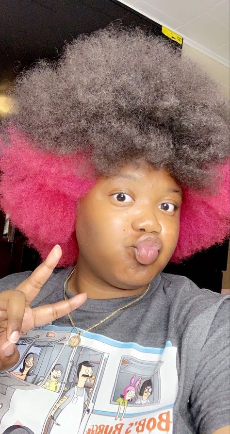 Black girl pink under dye afro Under Dye, Afro Hair Dye, Pink Peekaboo Hair, Hair Stripes, Pink And Black Hair, Skunk Stripe, Hot Pink Hair, Girl Hair Colors, Cute Hair Colors