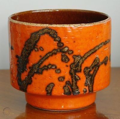 Mid Century Fat Lava Plant Flower Planter Orange Pot West Germany Art Pottery | #505525744 Ceramic Planters Ideas, Mid Century Planters, Art Stall, 70s Pottery, 80s Pottery, 70s Ceramics Vintage, 60s Pottery, West German Pottery Mid Century, Mid Century Pottery