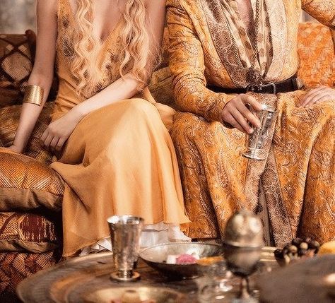 House Martell Aesthetic, Martell Aesthetic, Game Of Thrones Aesthetic, Dragon Game Of Thrones, House Martell, Fire House, Fire And Blood, Song Of Ice And Fire, Gay Aesthetic