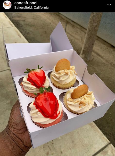 Small Business Treat Ideas, Cupcake Valentine Box Ideas, Small Business Treats, Treat Maker Business, Cheesecakes Ideas, Chef Bae, Sweets Business, African Recipes Nigerian Food, Chocolate Covered Strawberry Recipe