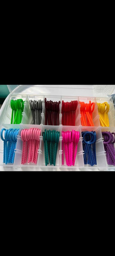 For braces color ideas Neon Pink Braces, Mint Green Braces, Braces Colours, Braces Ideas, Pink Braces, Green Braces, Braces Tips, Brace Face, Braces Colors