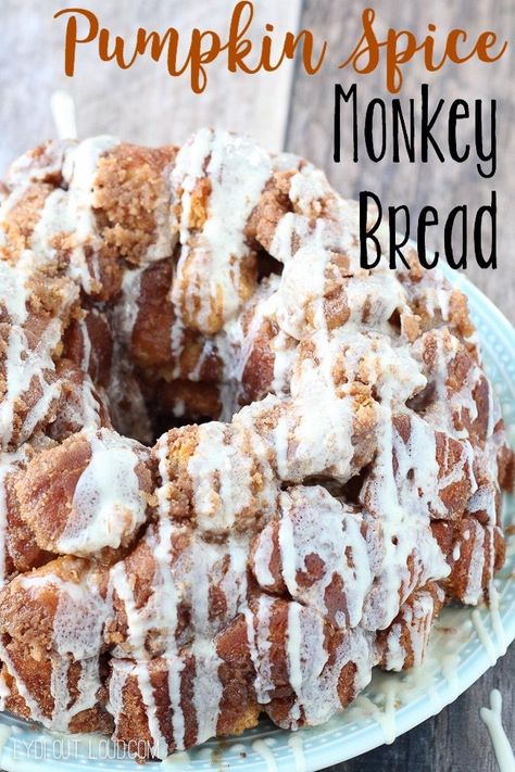 Delicious Pumpkin Spice Monkey Bread - this makes me so excited for fall!!! Sure to be a hit for those quick breakfast days. Easy to make and oh so good. #fallrecipes #pumpkinspice #pumpkin #breakfast #easyrecipes @lydioutloud Pumpkin Spice Monkey Bread, Pumpkin Spice Recipes, Pumpkin Monkey Bread, Bread With Cream Cheese, Pumpkin Spice Bread, Thanksgiving Breakfast, Excited For Fall, Pumpkin Spice Recipe, Cookies Bars