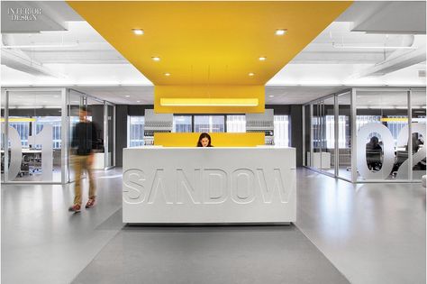 yellow White Reception Desk, Office Reception Design, Yellow Office, Reception Desk Design, Office Lobby, Reception Desks, Contemporary Exterior, Corporate Interiors, Office Reception