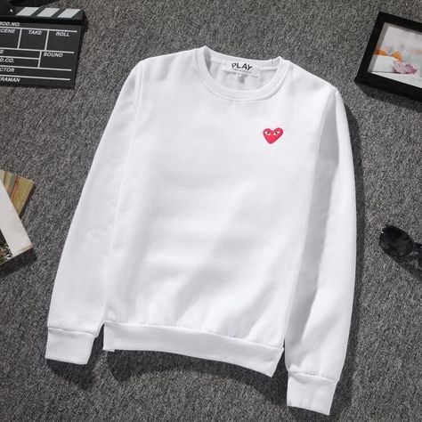 Cdg Play, Athletic Clothes, Men's Pullover, Women Coat, Men's Hoodies, Heart Sweater, Athletic Outfits, Mens Sweatshirts Hoodie, Hip Hop Fashion