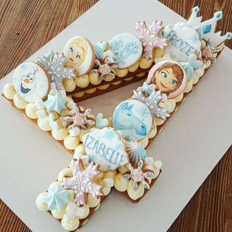 Frozen Number Cake, Number 4 Cake, Mac Cake, Frozen Themed Birthday Cake, Elsa Cake Frozen, Cake Frozen, Elsa Birthday Party, Frozen Theme Cake, 8th Birthday Cake