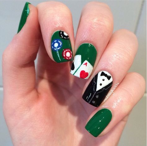 Vages Nails, Casino Nail Art, Vegas Theme Nails, Vegas Nail Ideas, Cards Nails Design, Deck Of Cards Nails, Poker Nails Design, Casino Nails Designs, Vegas Inspired Nails