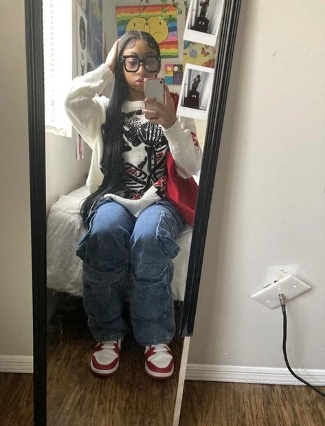 Red White Jordans, Long Hair Glasses, Girl Cargo Pants, Jordans Red, Black White Sweater, Fly Outfit, White Jordans, Outfit Inspo Casual, Cute Lazy Day Outfits