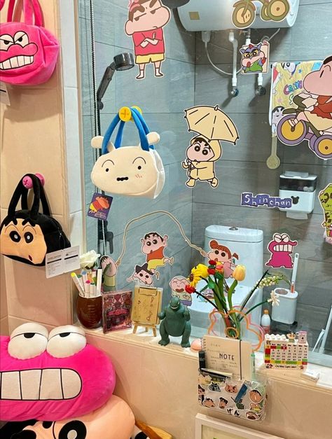 Pochacco Themed Room, Doraemon Room Decor, Shinchan Room Decor, Doraemon Bedroom Design, Shinchan Accessories, Sinchan Cartoon, Study Desk Decor, First Week Of School Ideas, Anime Tutorial