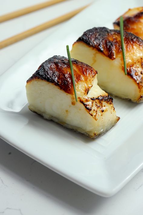 Miso Black Cod Recipe, Black Cod Recipe, Small Bites Appetizers, Miso Salmon, Cod Recipe, Black Cod, Crispy Rice, Cod Recipes, Cooking 101