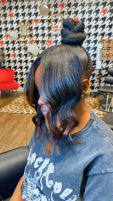 House of Chic 📍 Charlotte, NC on Instagram: "Knot & Bangs ♥️ Heyyyyy sister @tiffanyjivey #CharlotteHairstylist #CharlotteStylist #CharlotteQuickWeave #TopKnot #Bun #Bangs #QuickWeave #QuickWeavebob #Lob #TraditionalSewIn #AtlStylist #ColumbiaStylist #GreensboroStylist #RaleighStylist" Top Knot And Bangs, Top Knot Bun With Bangs For Black Women, Top Knot Bun With Bangs, Bun Bangs, Topknot Bun, Bun With Bangs, Vacation Hair, Quick Weave Bob, Top Knot Bun