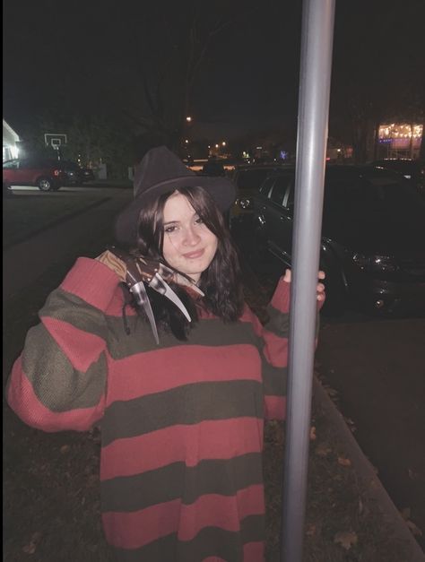 Freddy Kruger Girl Costume, Girl Freddy Krueger Costume, Freddy Krueger Hat, Slasher Party, Freddy Krueger Costume, Halloween Fits, Horror Photography, Horror Costume, A Nightmare On Elm Street