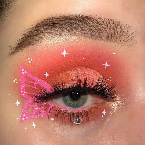 Photo Butterfly, Cute Clown Makeup, Makeup Utensils, New Makeup Ideas, Eye Makeup Designs, Makeup Eye Looks, Creative Eye Makeup, Clown Makeup, Creative Eye