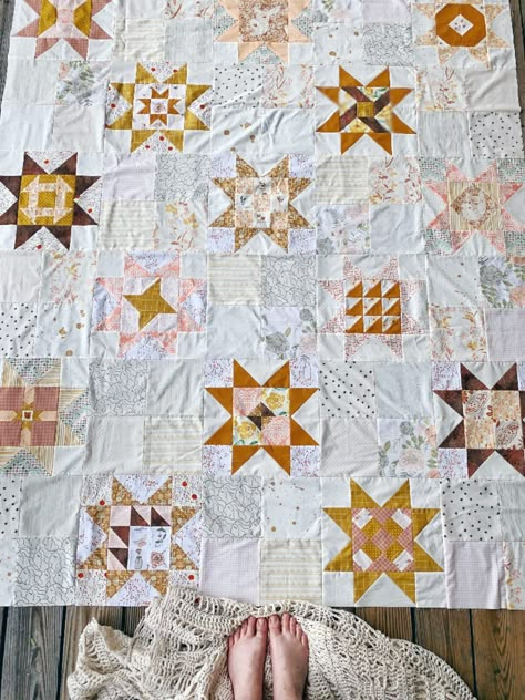 Classic Quilt Patterns, Vintage Quilt Patterns, Sawtooth Quilt, Charm Quilts, Low Volume Quilt, Patchwork Inspiration, Announcement Sign, Quilt Square Patterns, Charm Quilt