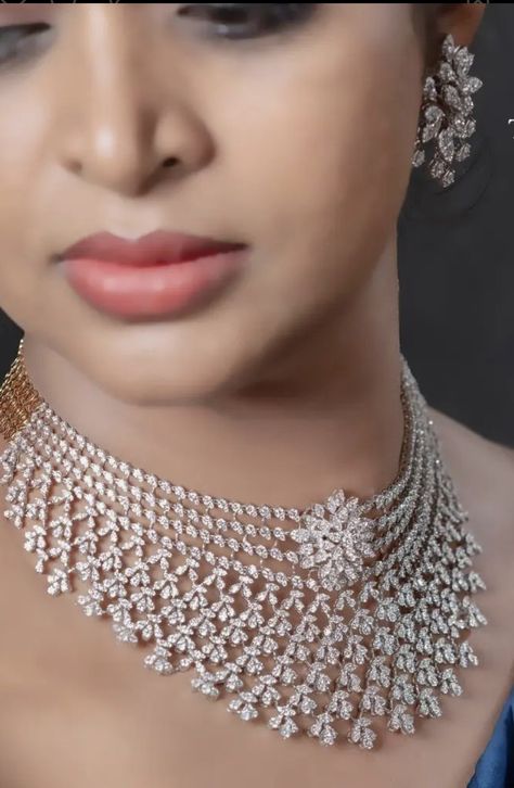 Ambani Jewellery Collection, Spiritual Necklaces, Awesome Necklaces, Guess The Gender, Diamond Haram, Kissy Lips, Diamond Jewlery, Bridal Necklaces, Baby Jewellery